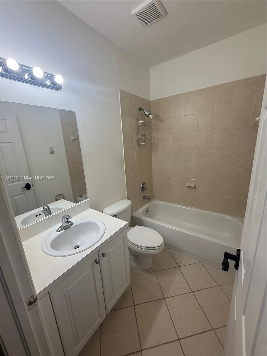 152 SE 29th Ave, #5