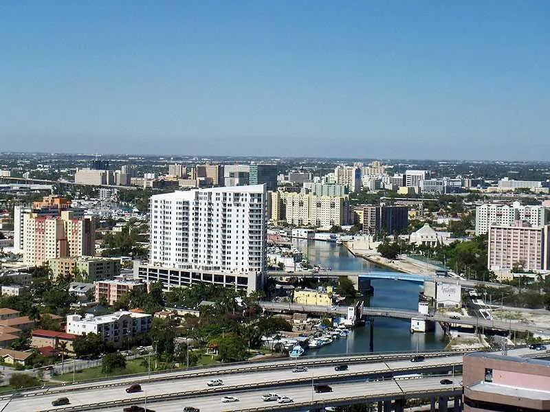 185 SW 7 ST, #3902