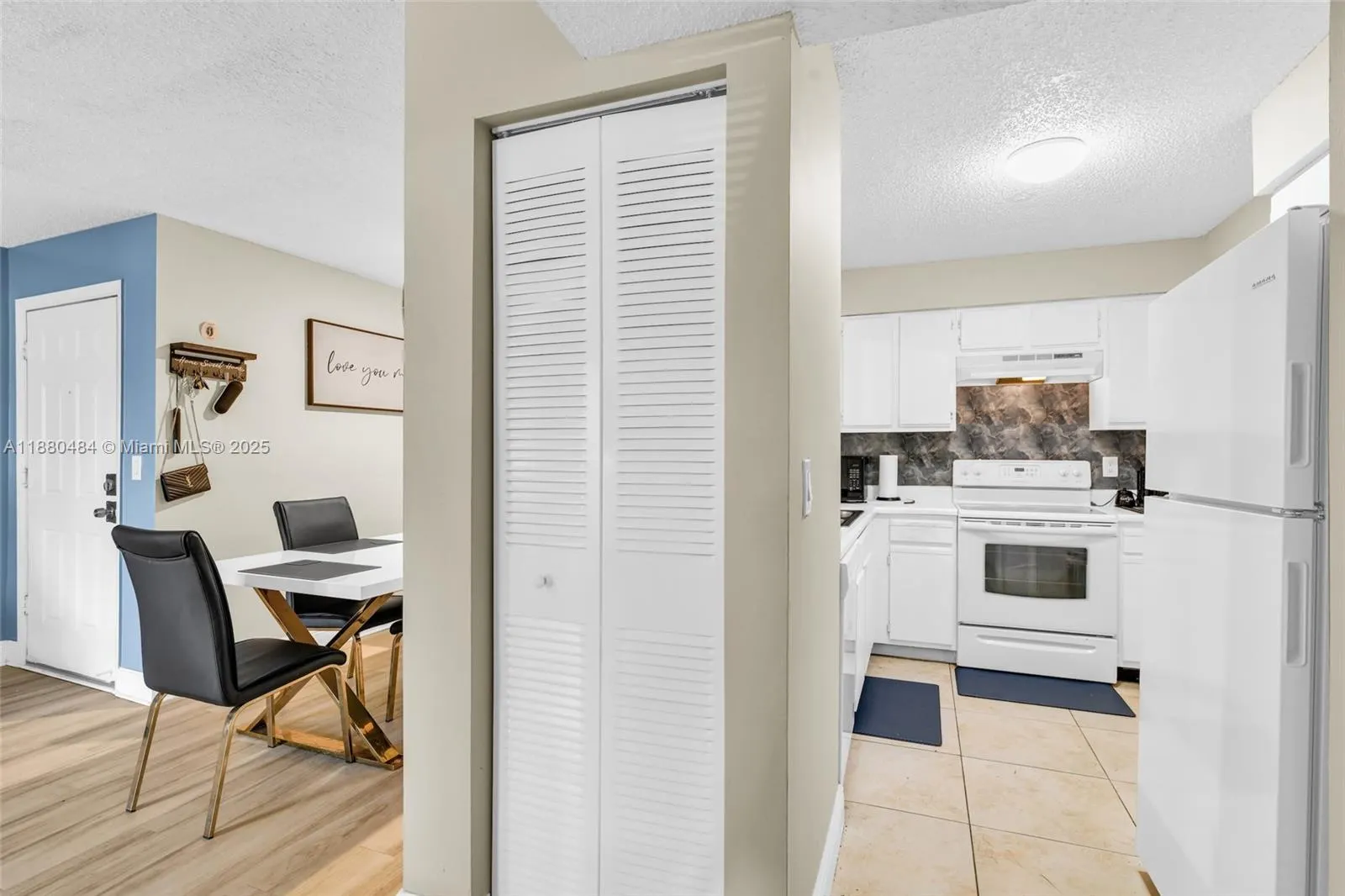 1255 46th, #1713