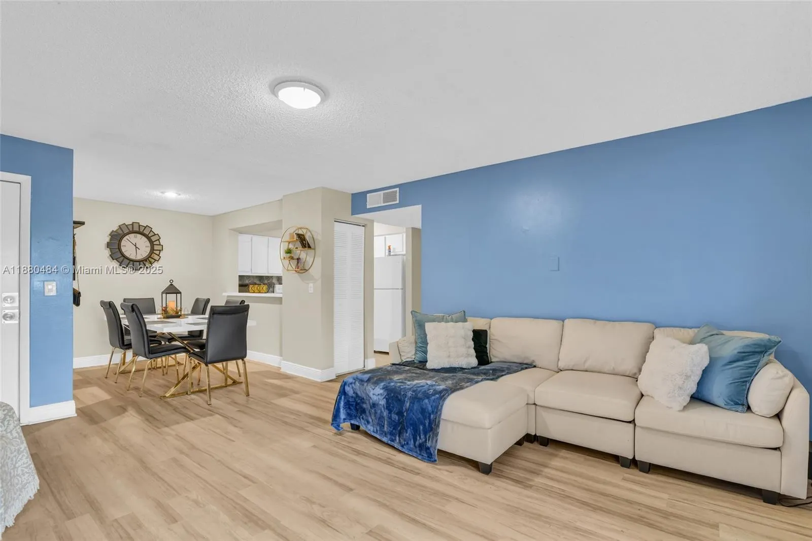 1255 46th, #1713