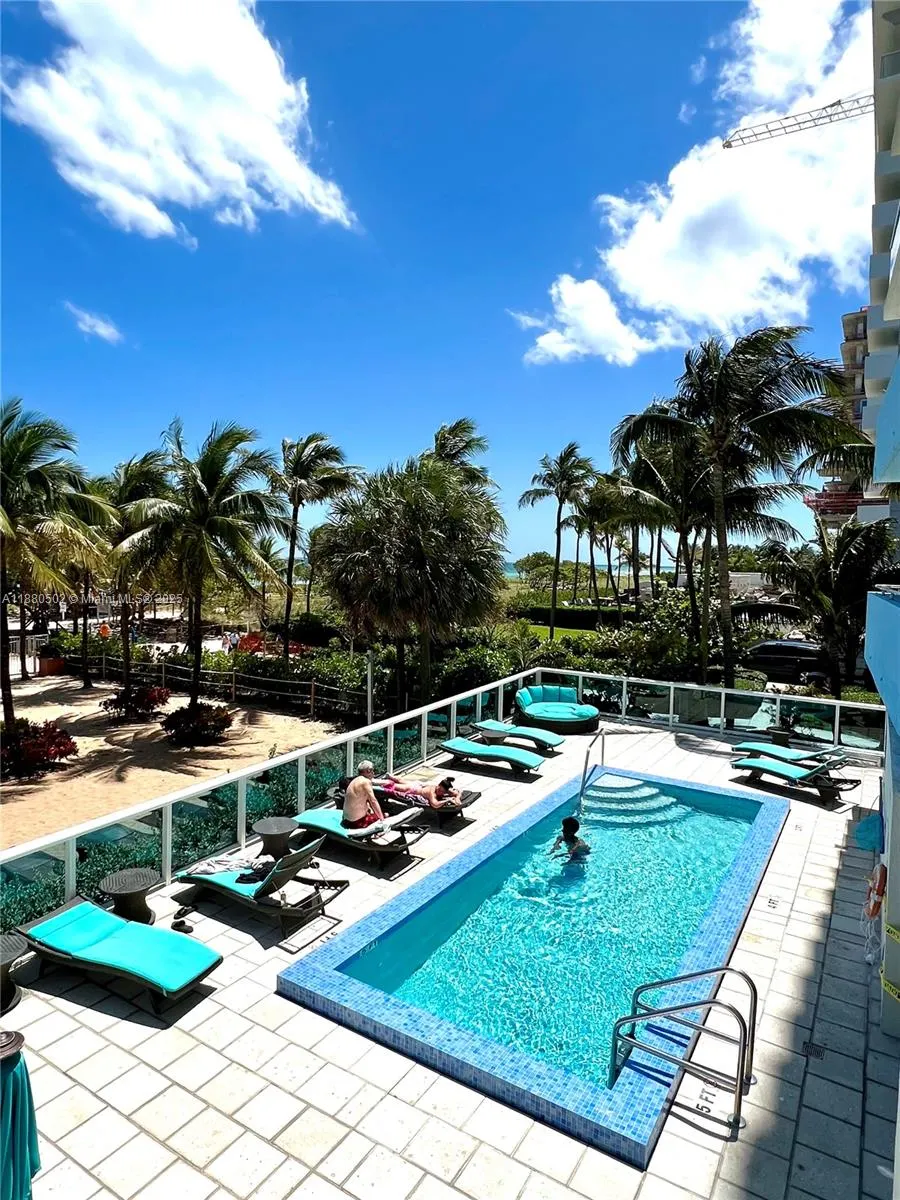 9172 Collins Ave, #214