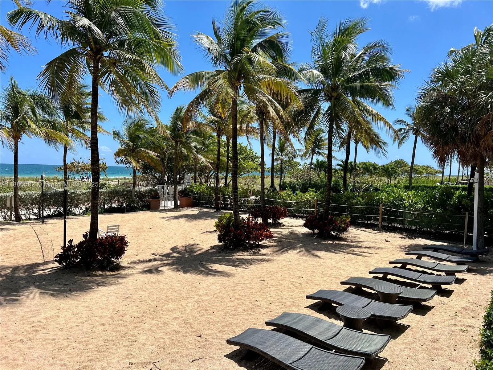 9172 Collins Ave, #214