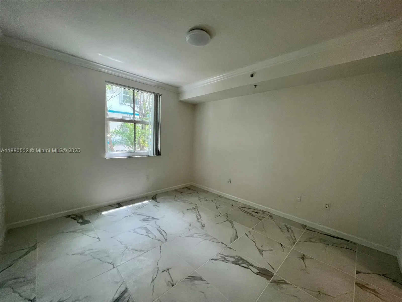 9172 Collins Ave, #214