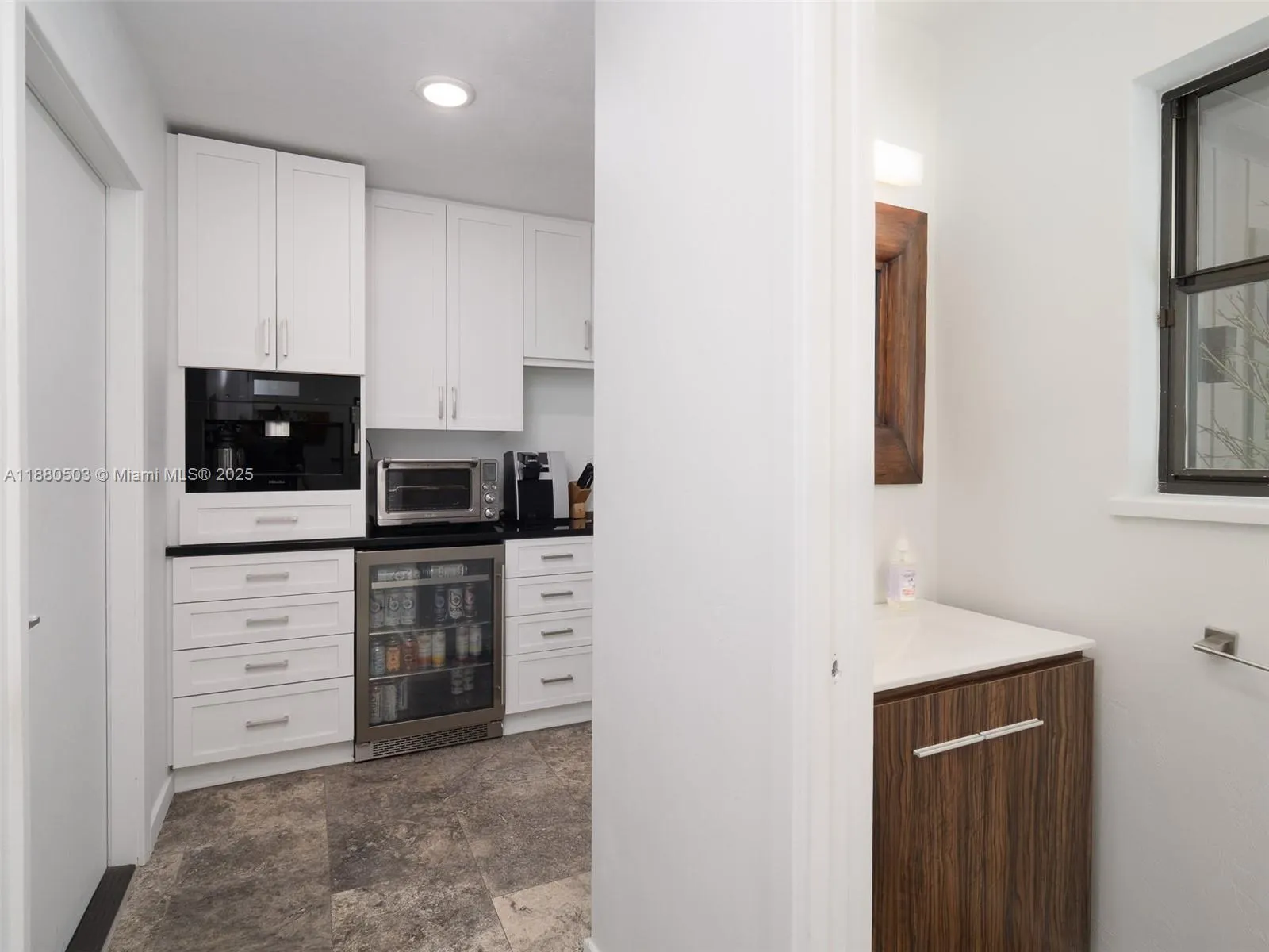 2261 NW 24th Ave