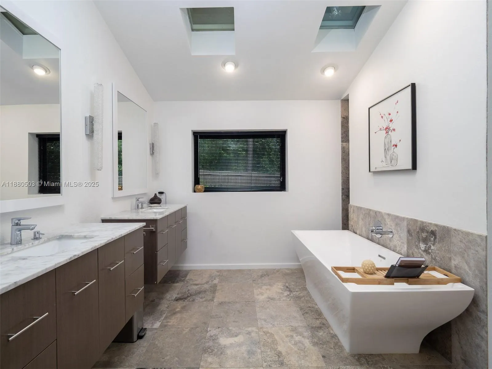 2261 NW 24th Ave