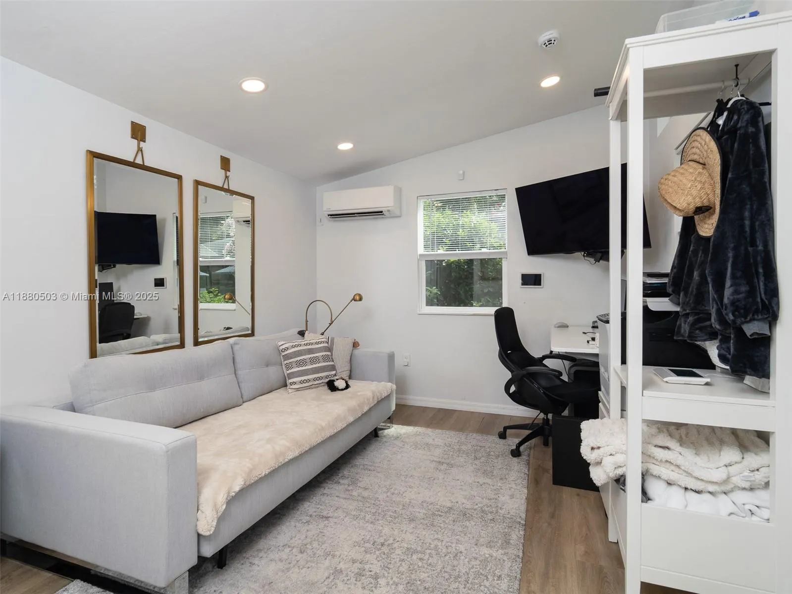 2261 NW 24th Ave