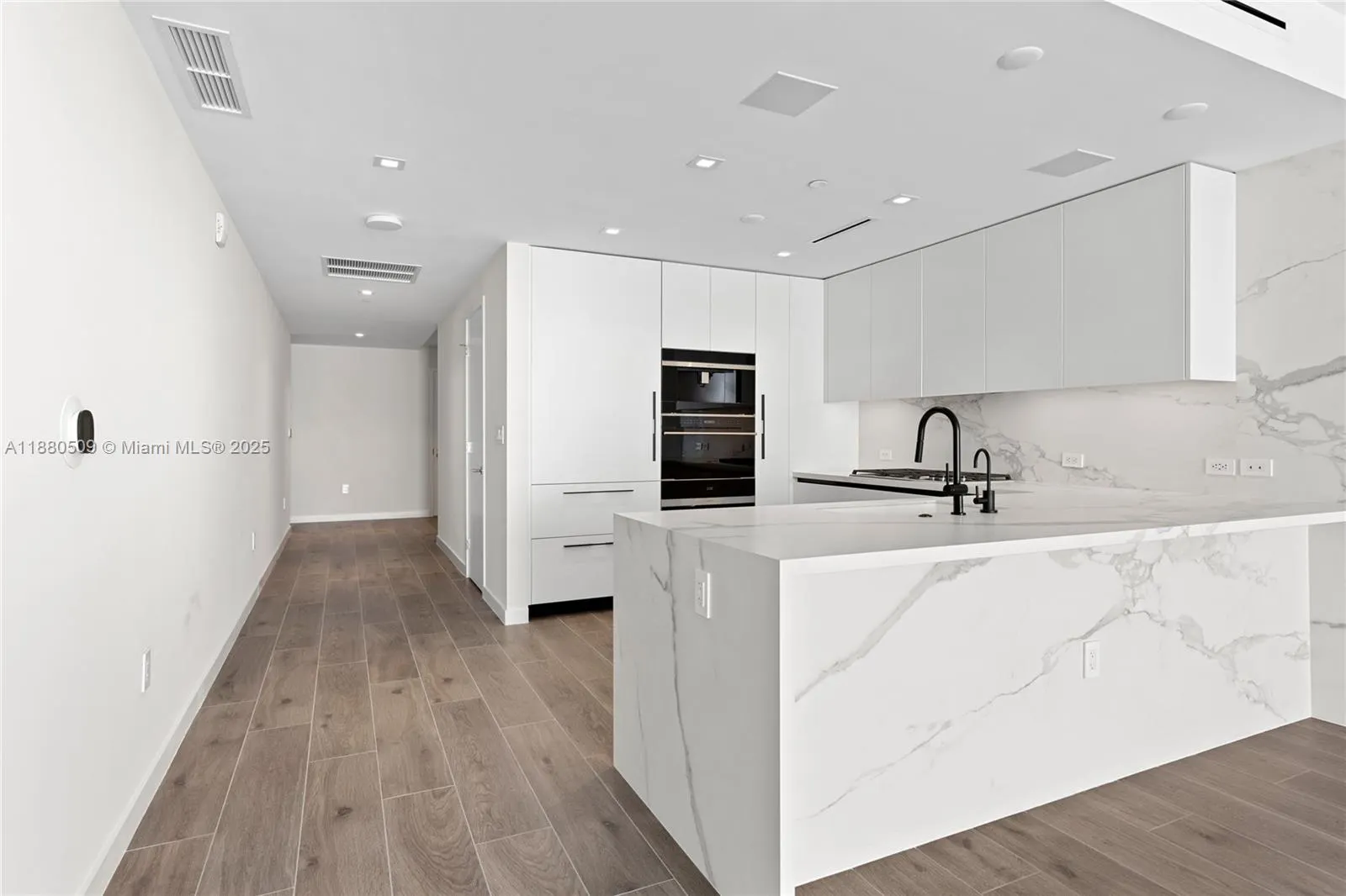 1116 N Ocean Blvd, #1404