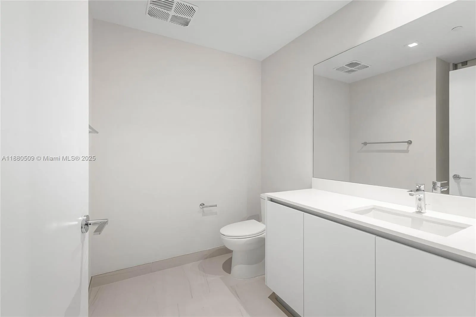 1116 N Ocean Blvd, #1404