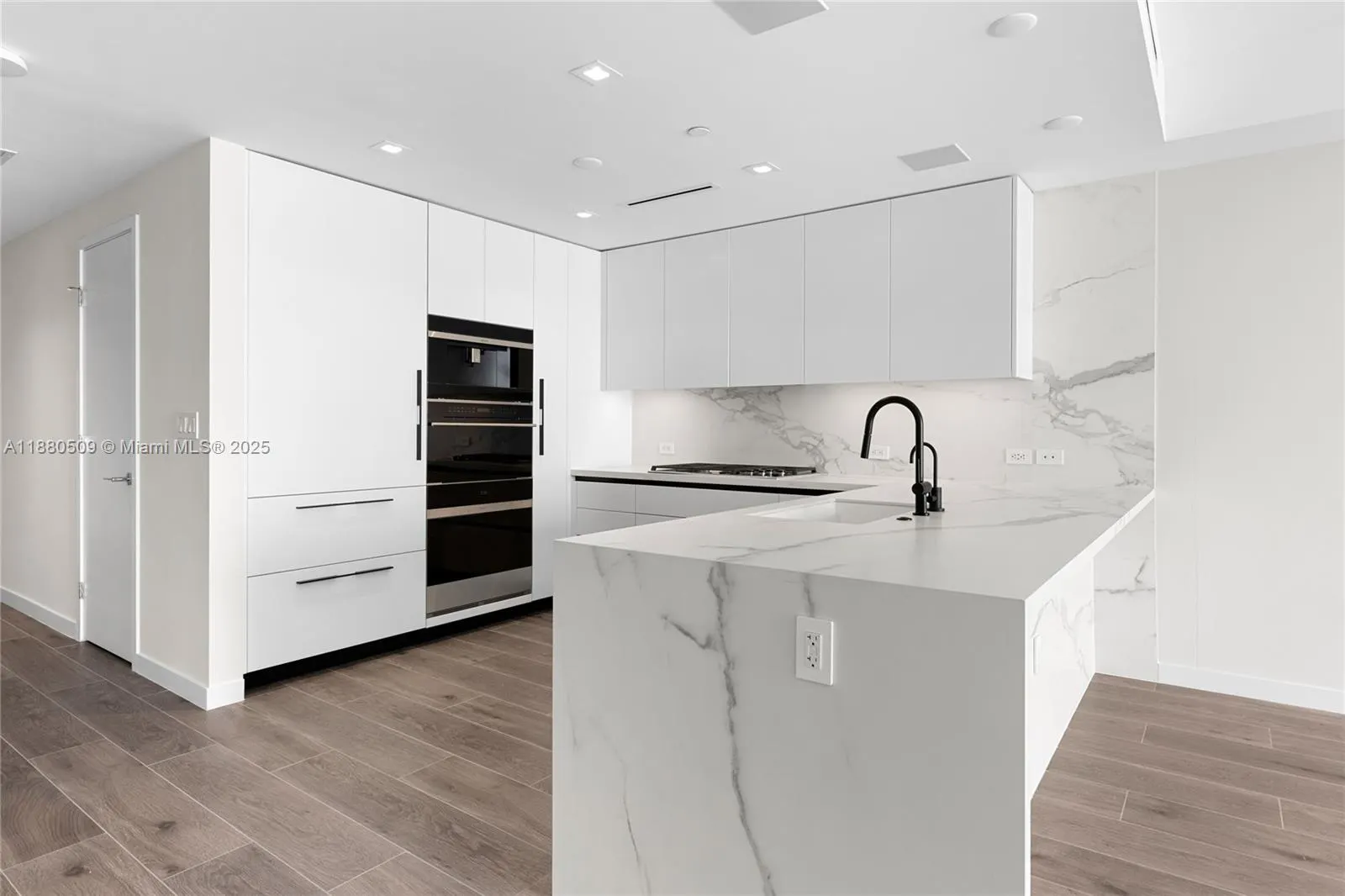 1116 N Ocean Blvd, #1404