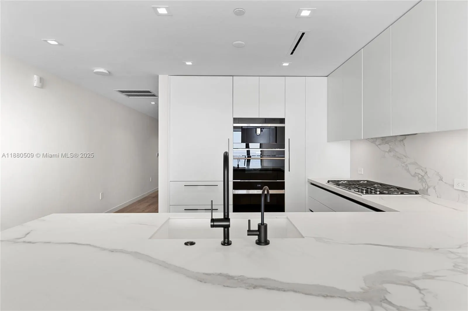 1116 N Ocean Blvd, #1404