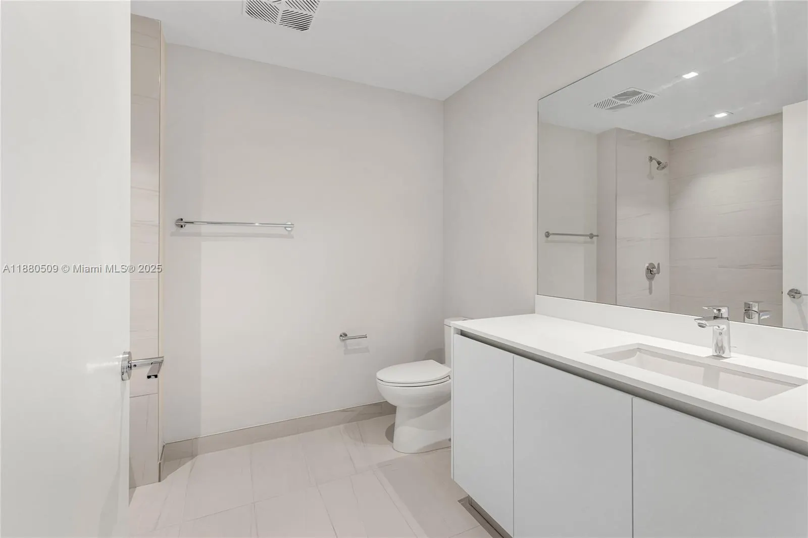 1116 N Ocean Blvd, #1404