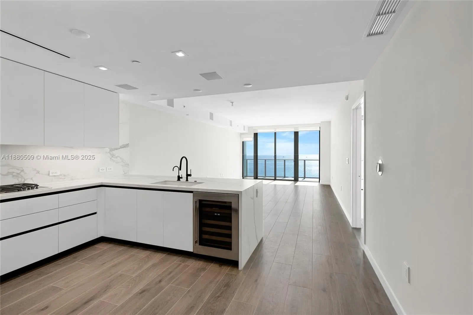 1116 N Ocean Blvd, #1404