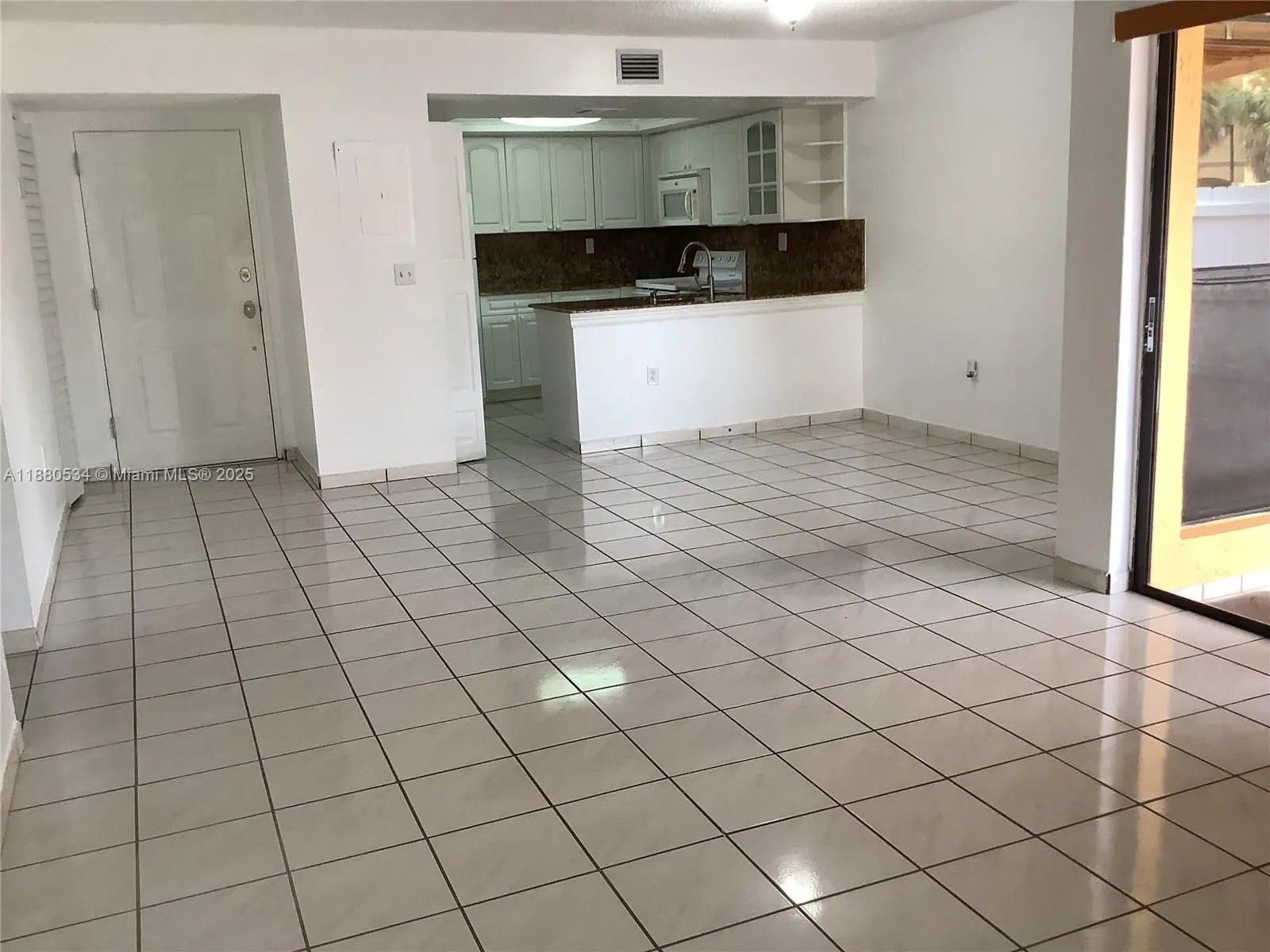 10873 NW 7th St, #13-37