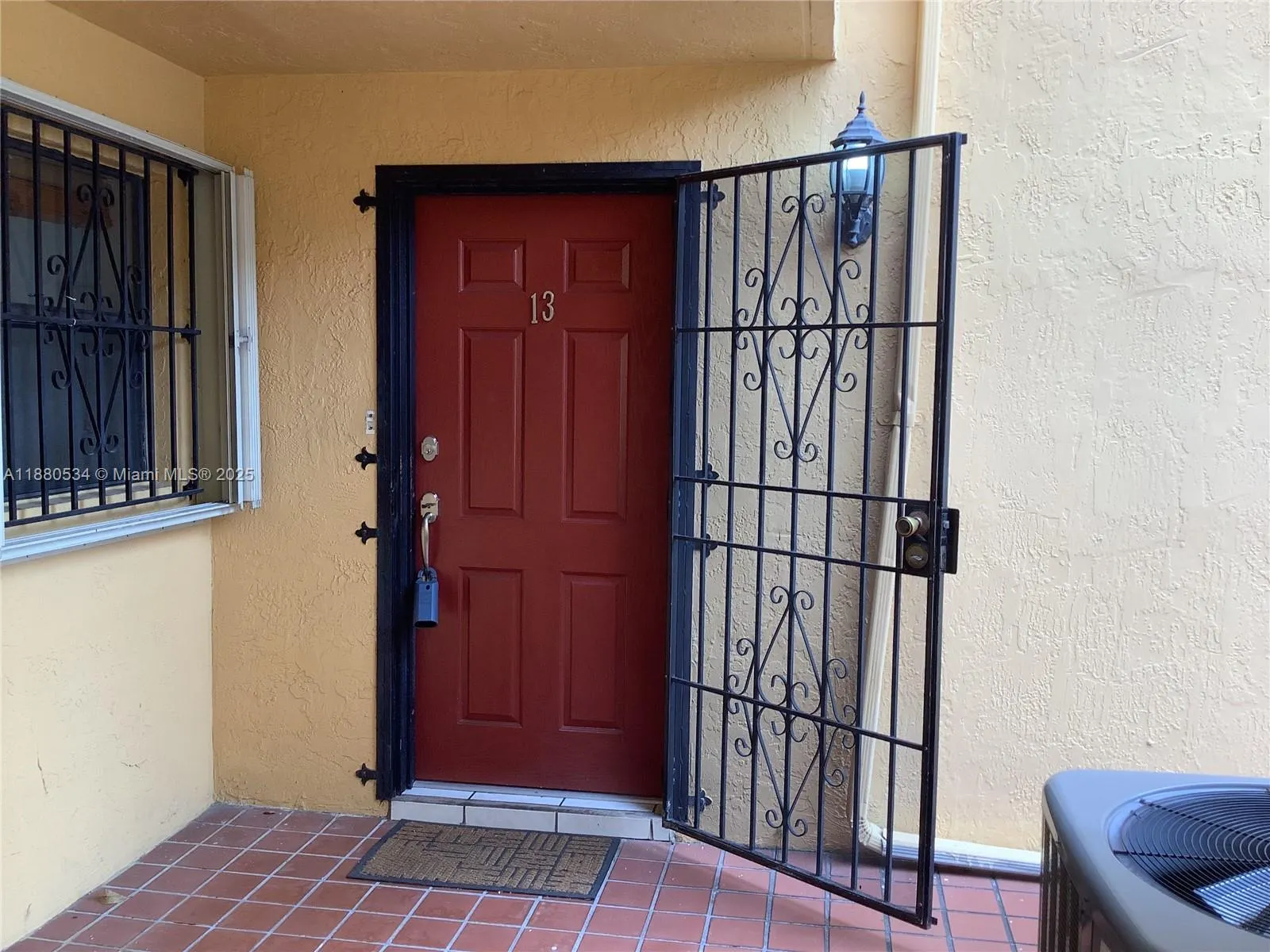 10873 NW 7th St, #13-37