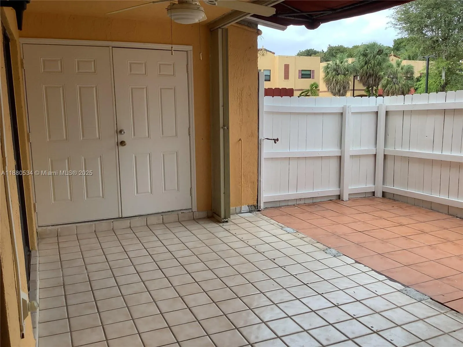 10873 NW 7th St, #13-37