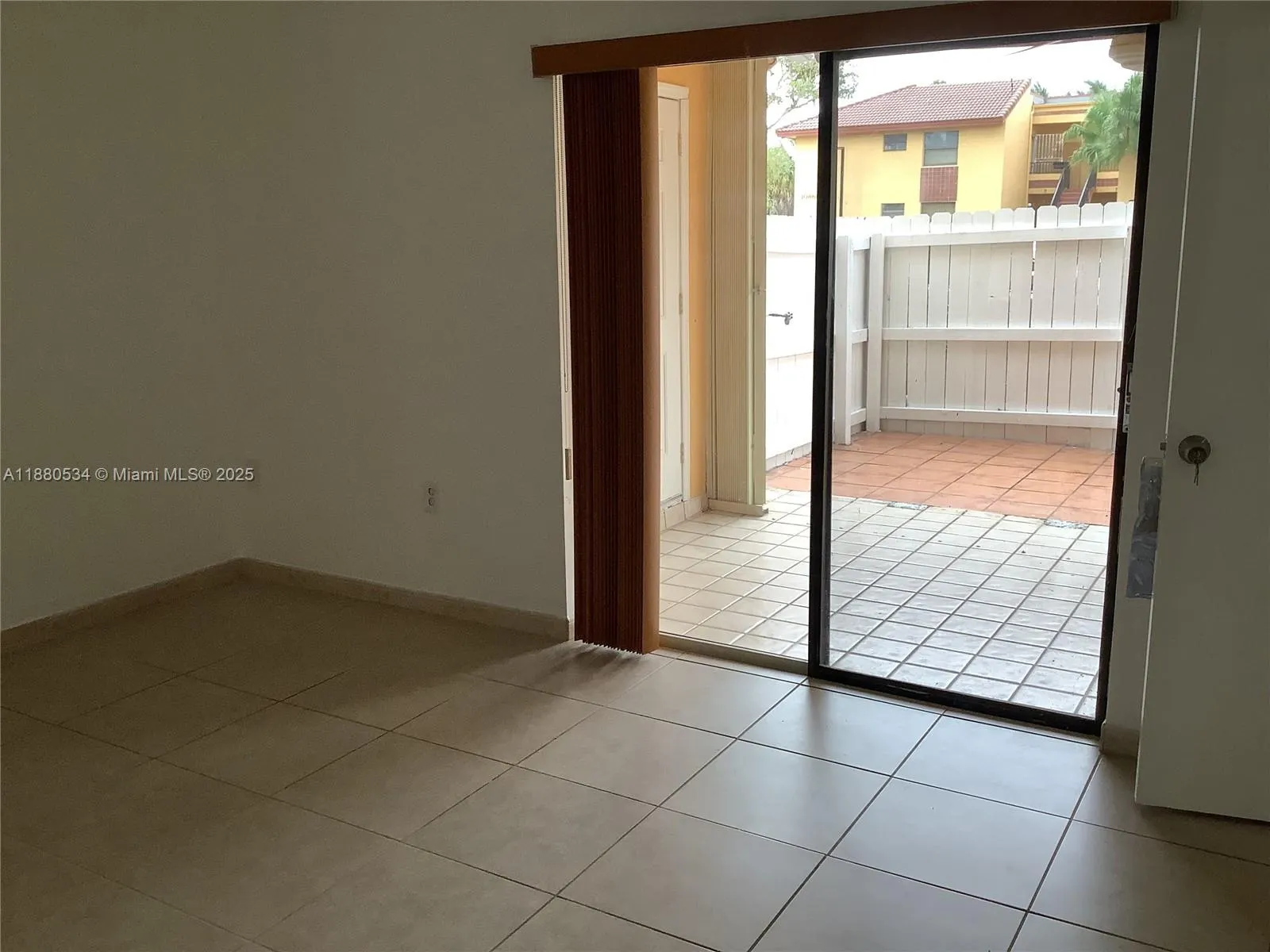 10873 NW 7th St, #13-37