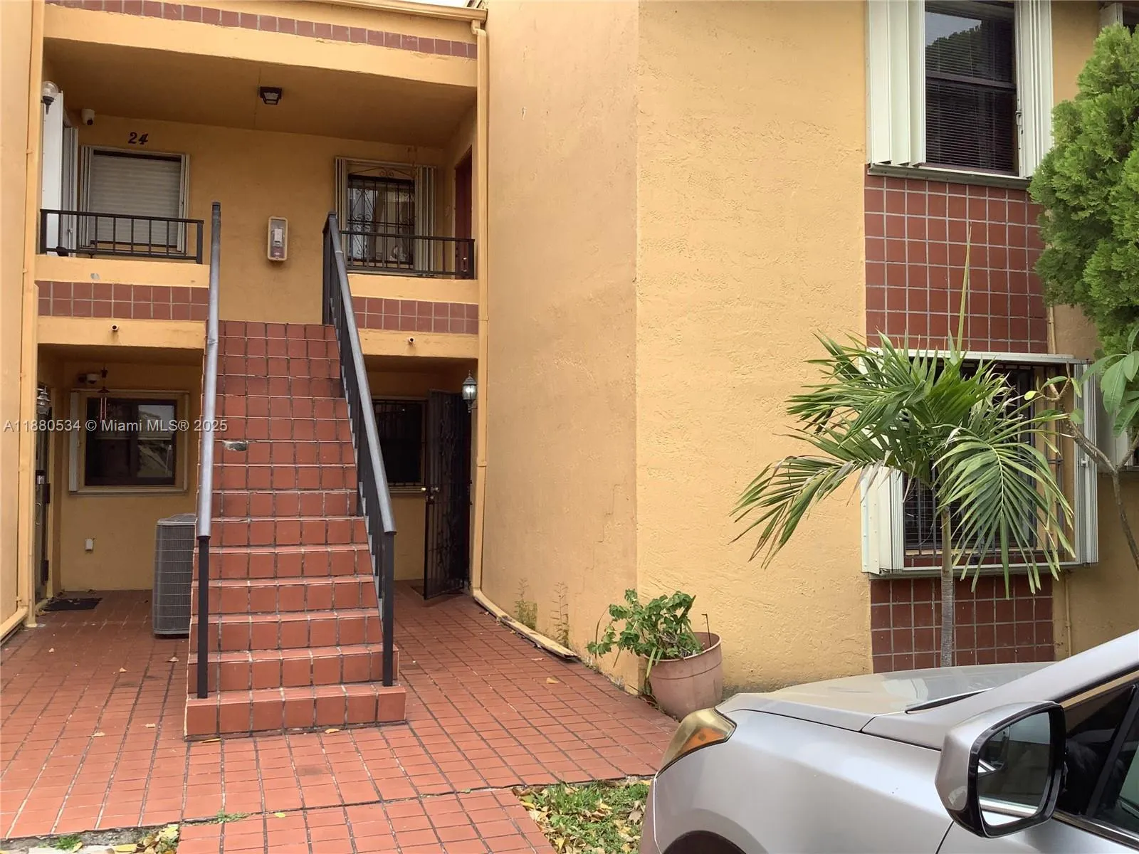 10873 NW 7th St, #13-37