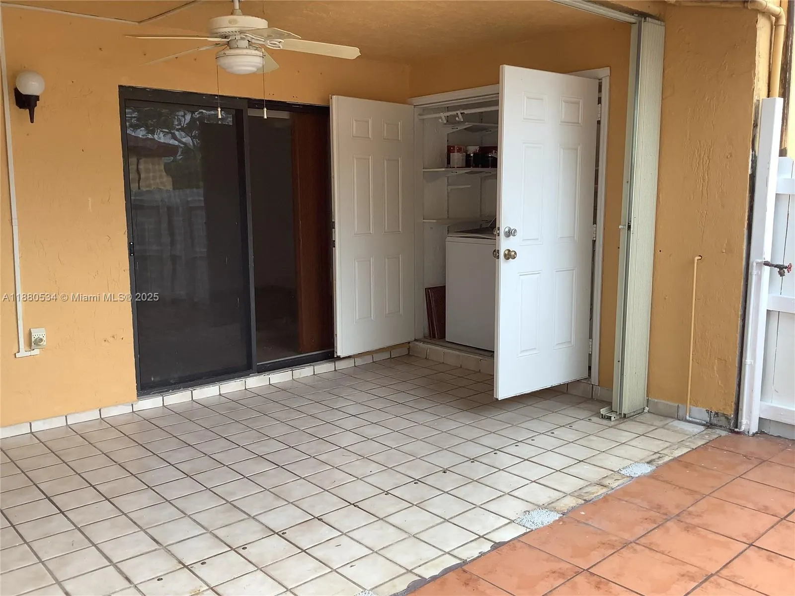 10873 NW 7th St, #13-37
