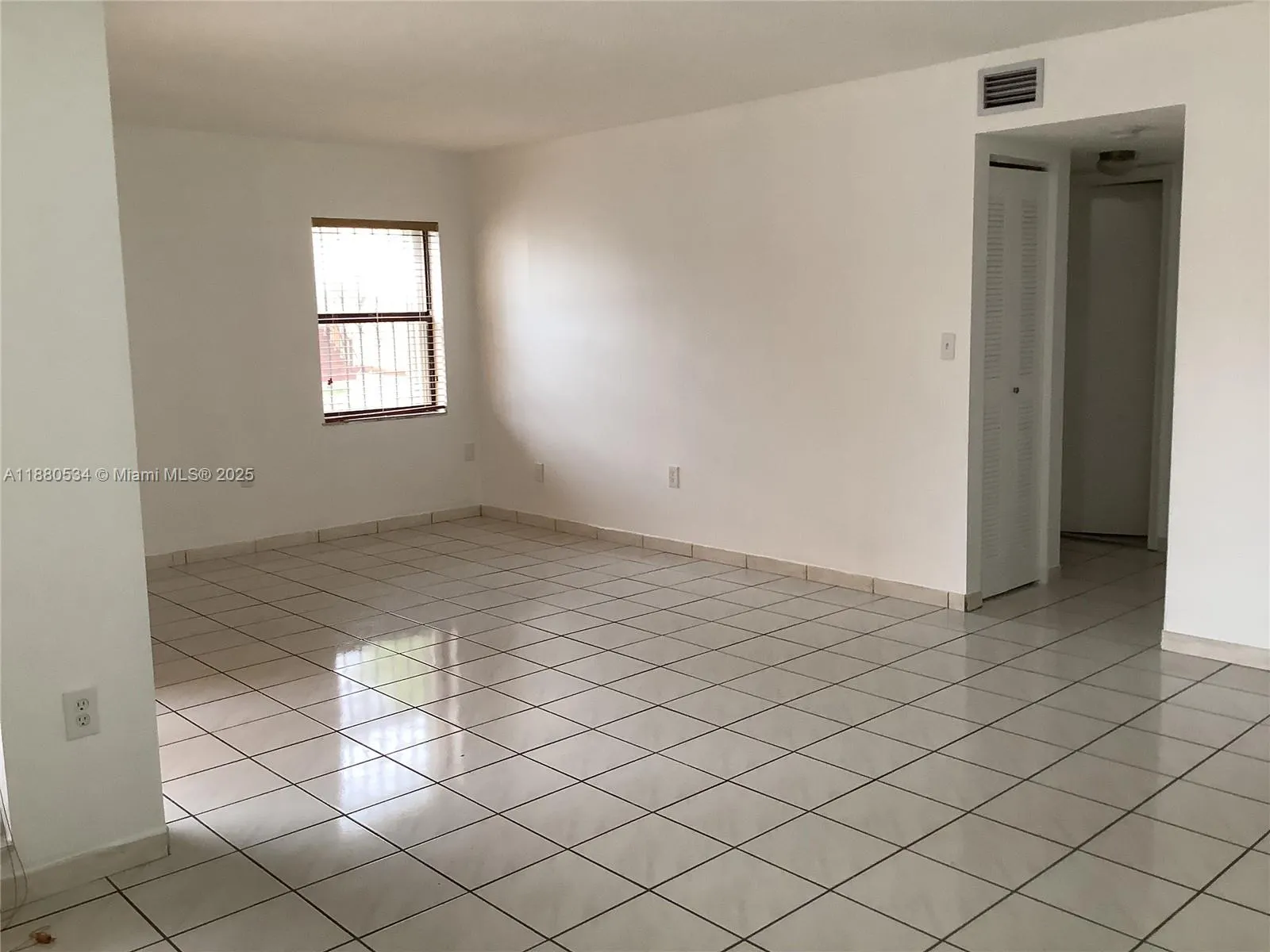 10873 NW 7th St, #13-37