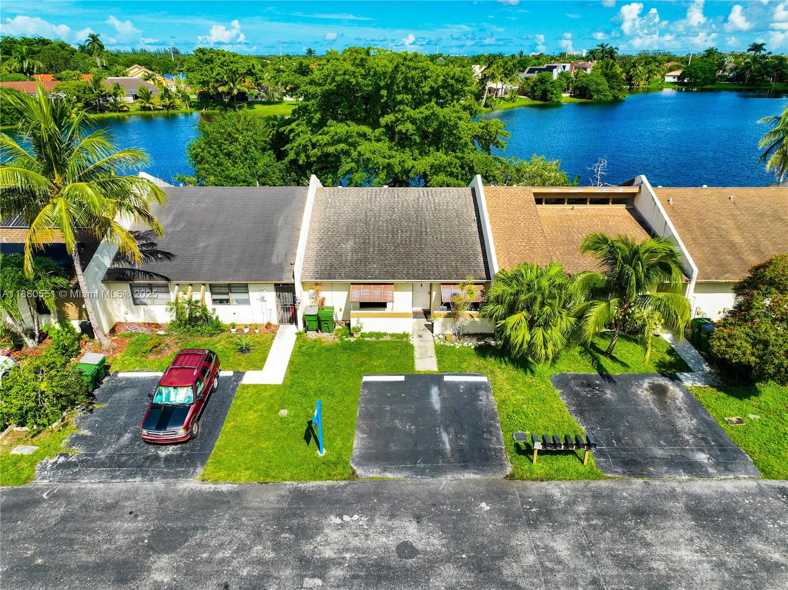 1733 Greer Ave