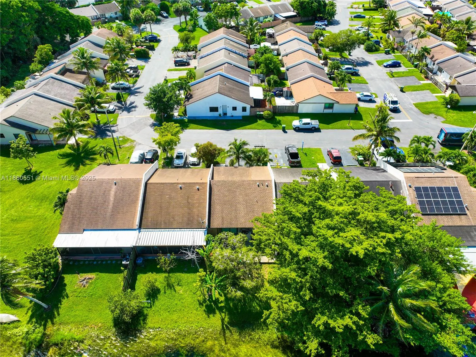 1733 Greer Ave