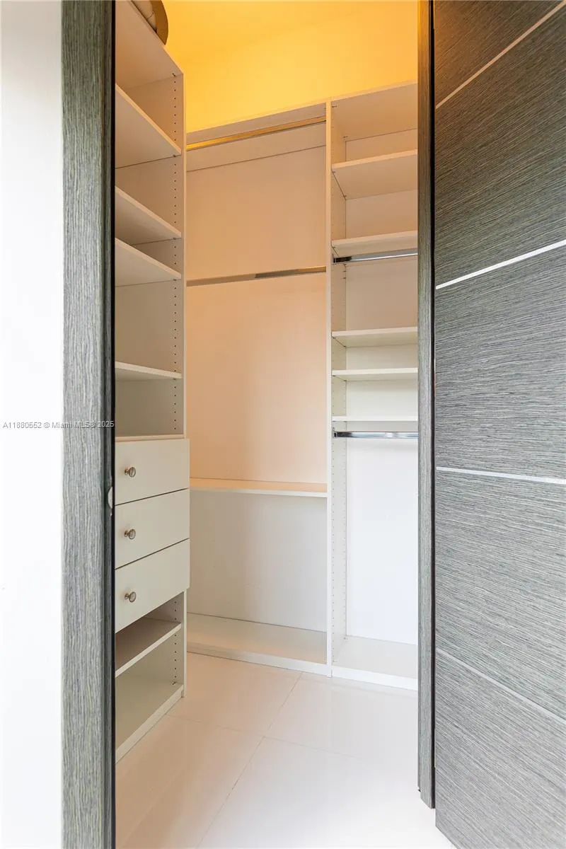 15901 Collins Ave, #606