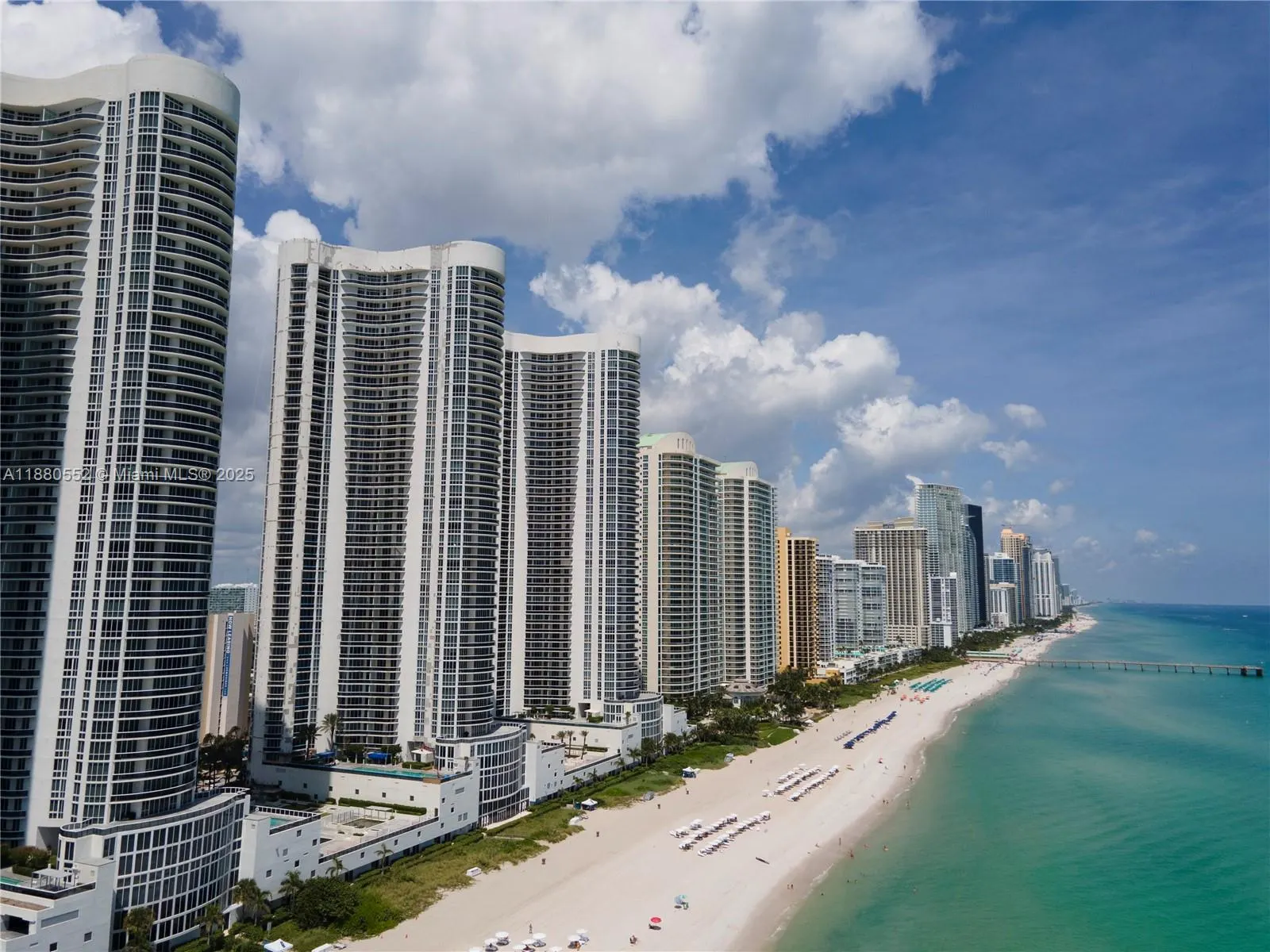 15901 Collins Ave, #606