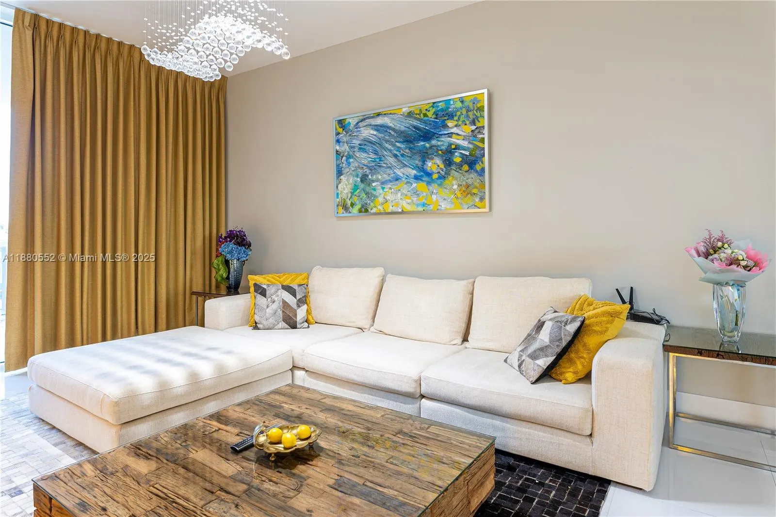 15901 Collins Ave, #606
