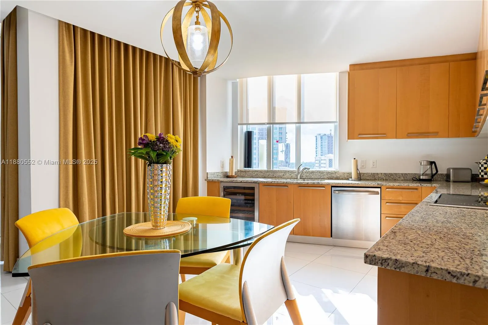 15901 Collins Ave, #606