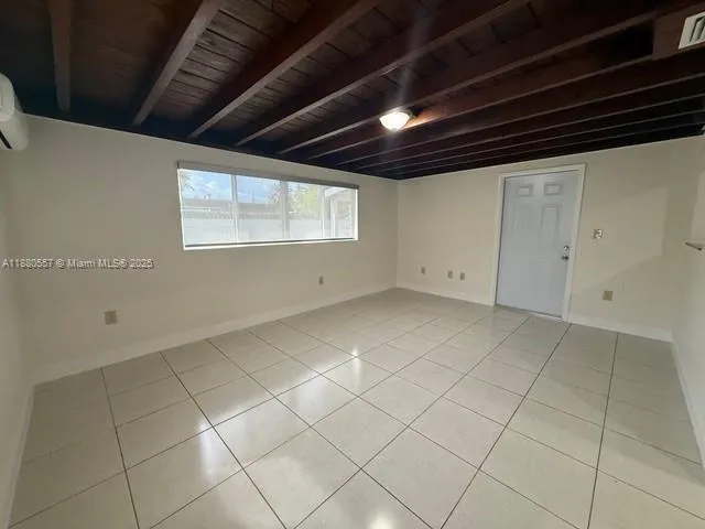 5730 NW 112th Ter