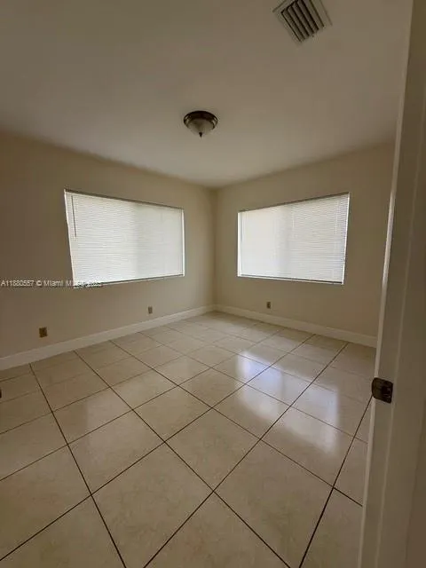 5730 NW 112th Ter