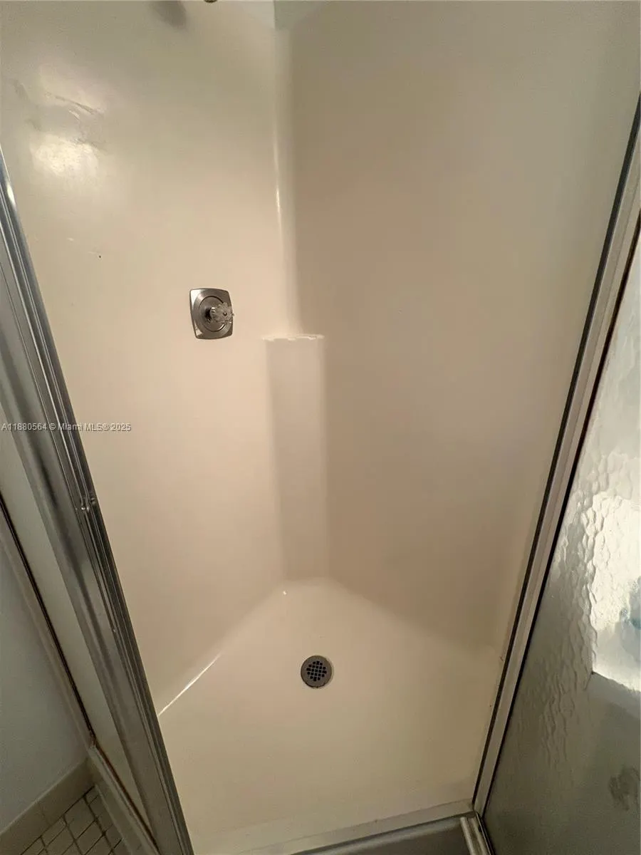 5981 Washington St, #215