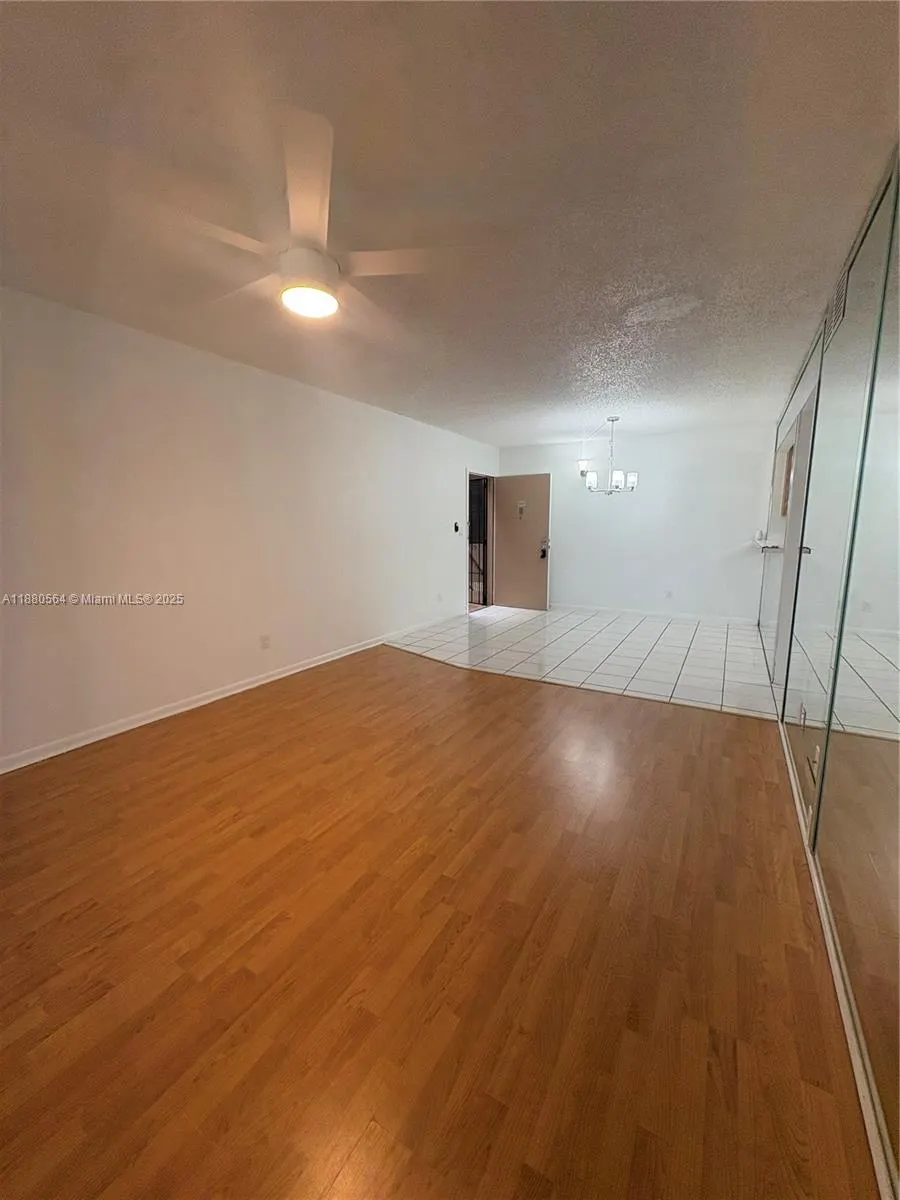 5981 Washington St, #215