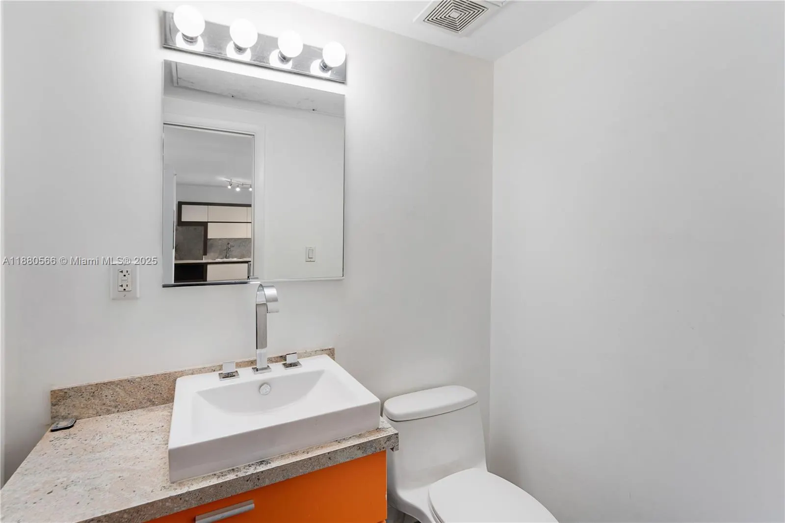 435 21st St, #212