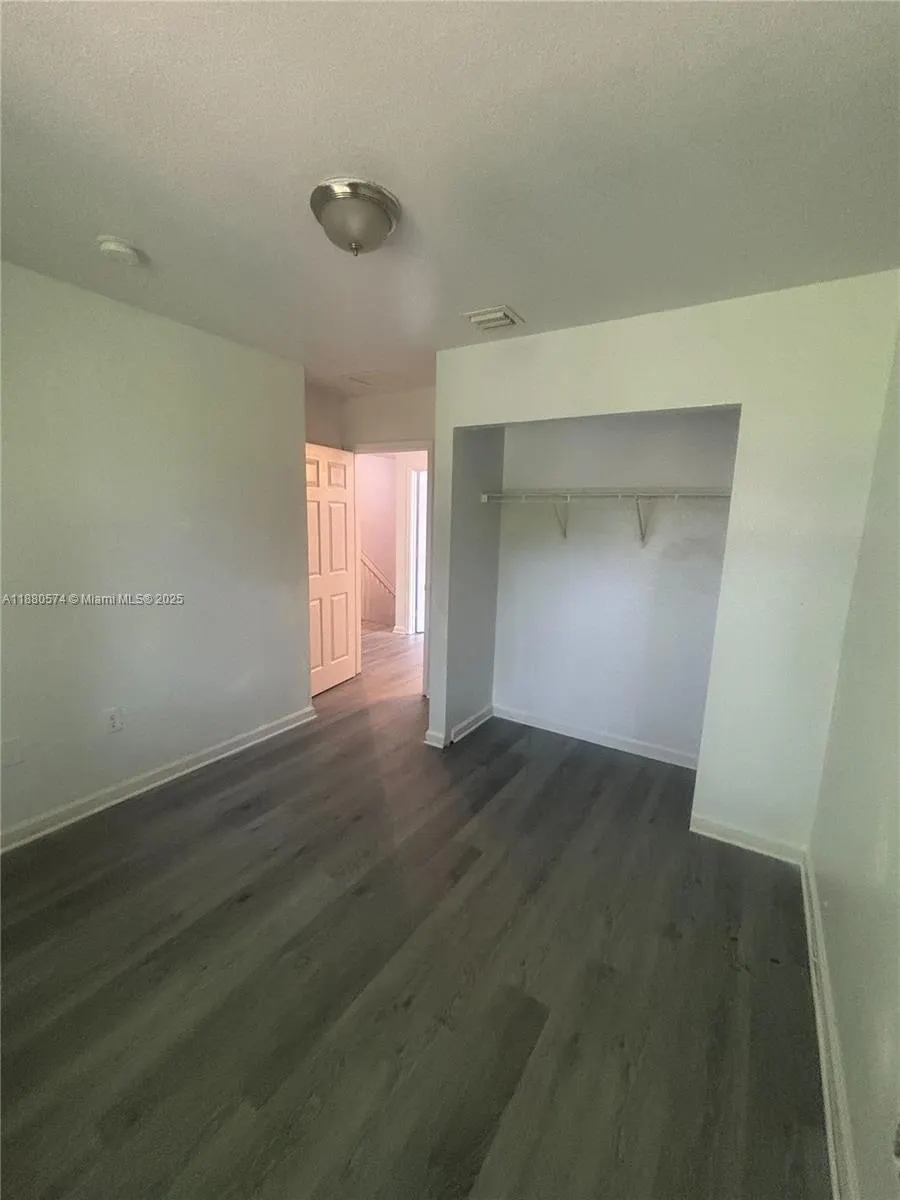 14006 NE 2nd Ave, #14006