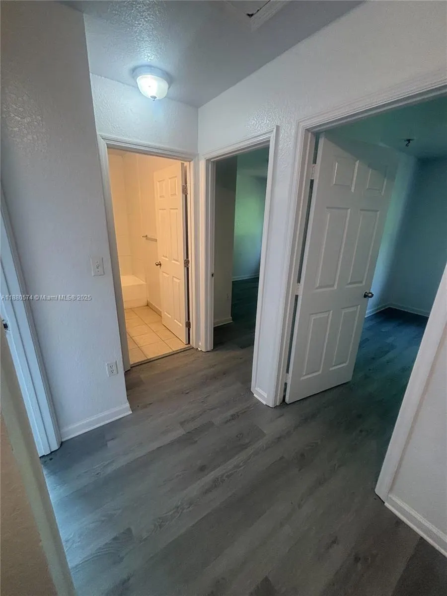 14006 NE 2nd Ave, #14006