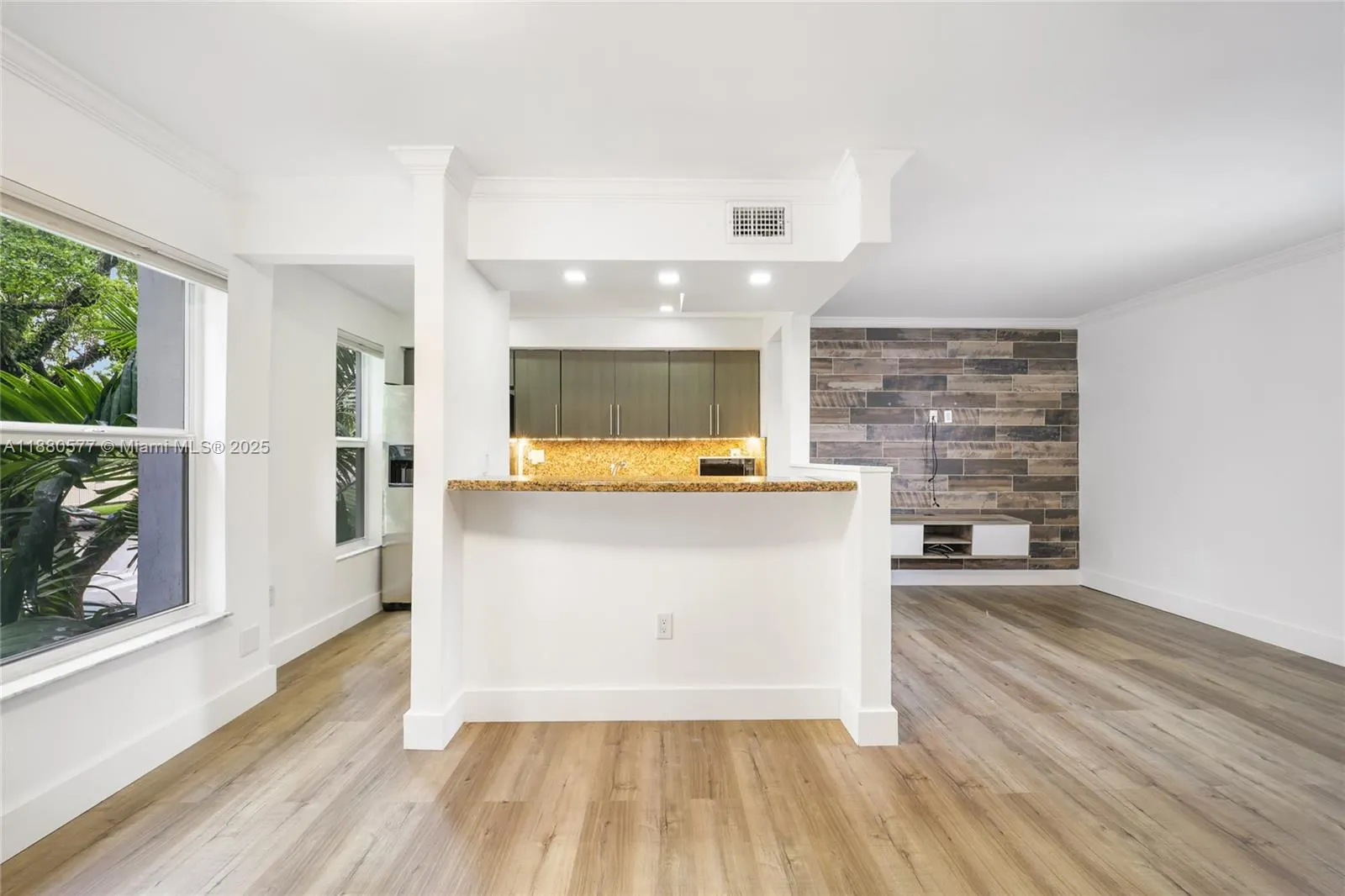 235 Antilla Ave, #7
