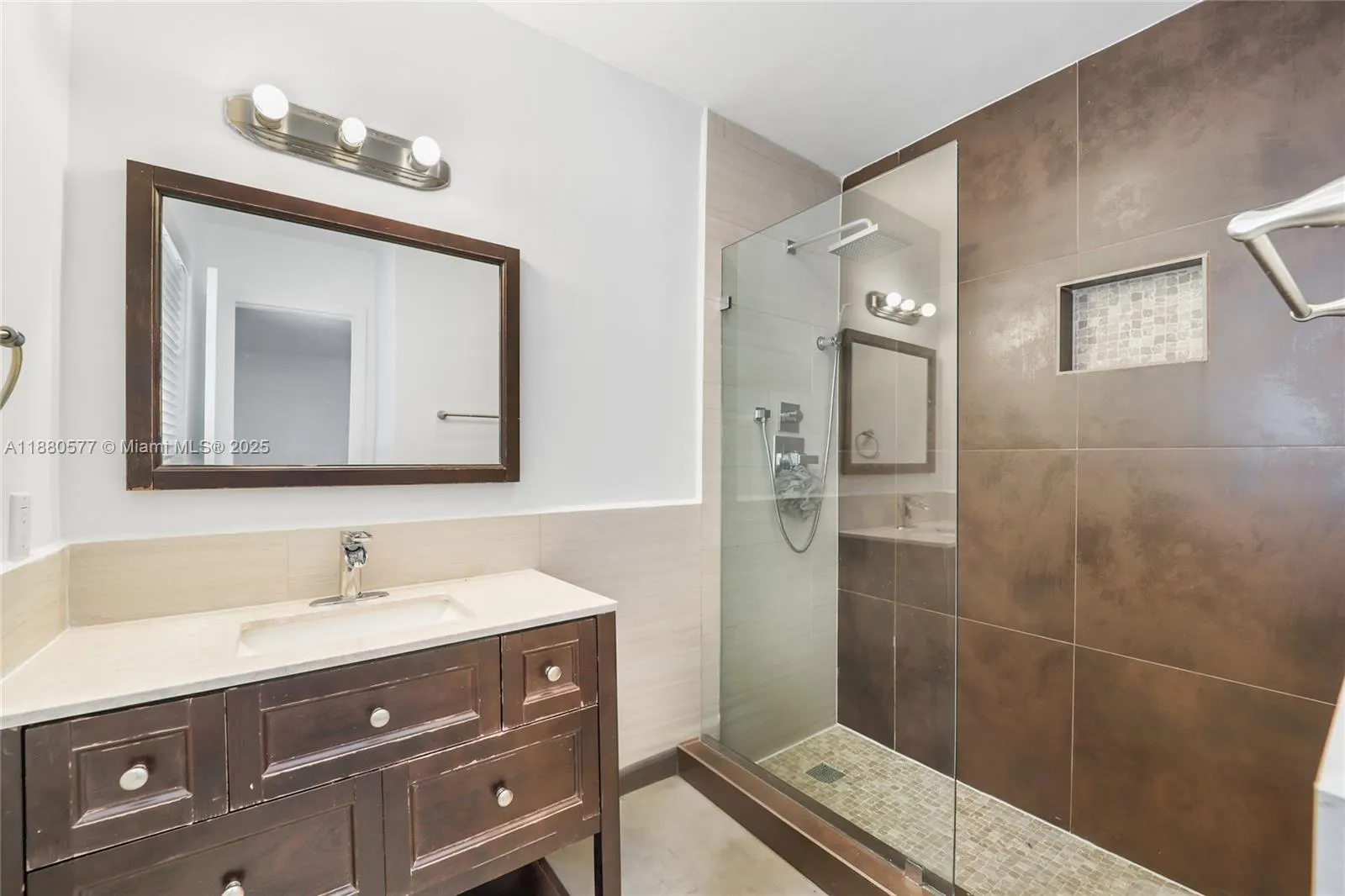 235 Antilla Ave, #7