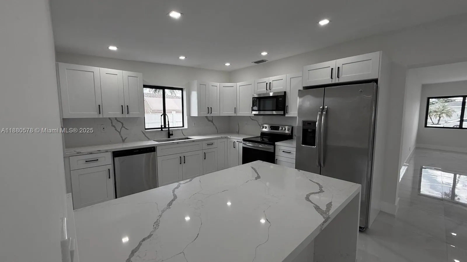 6320 NW 113th Ter