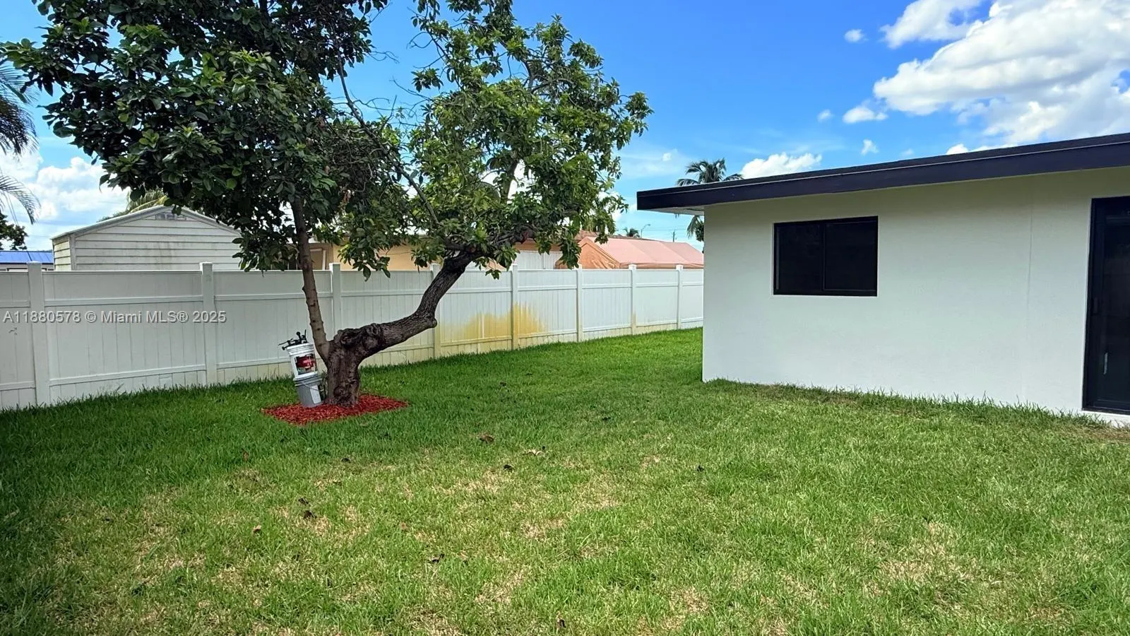 6320 NW 113th Ter