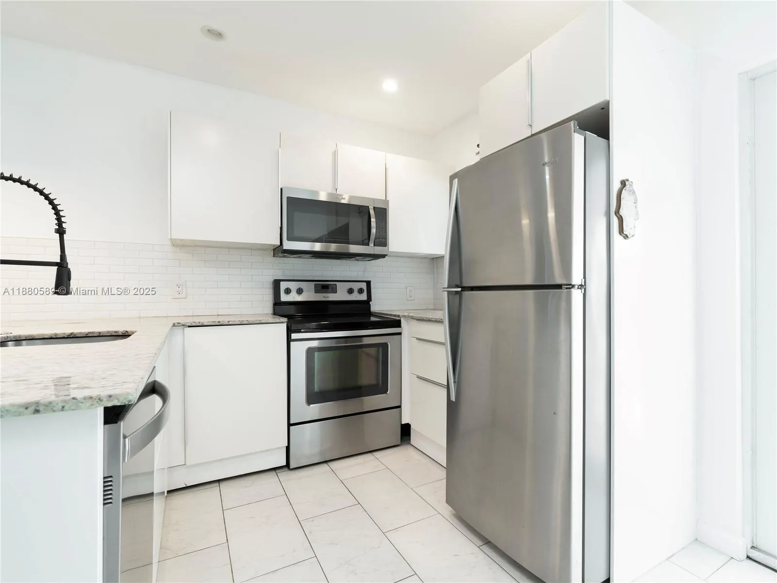 3621 NE 11th Ave, #3641