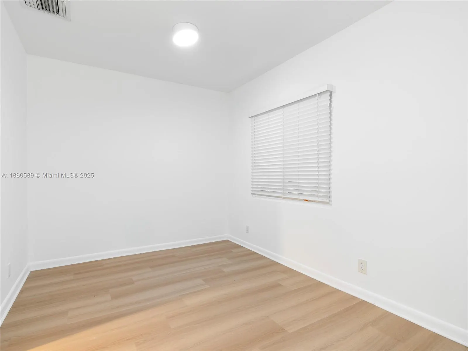 3621 NE 11th Ave, #3641