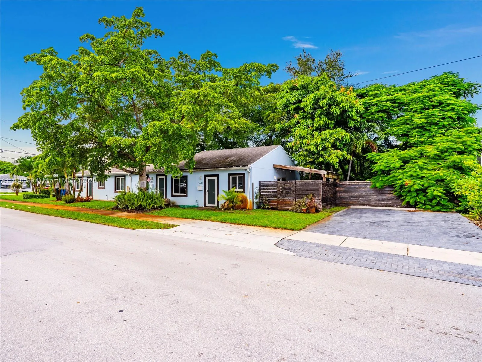 3621 NE 11th Ave, #3641