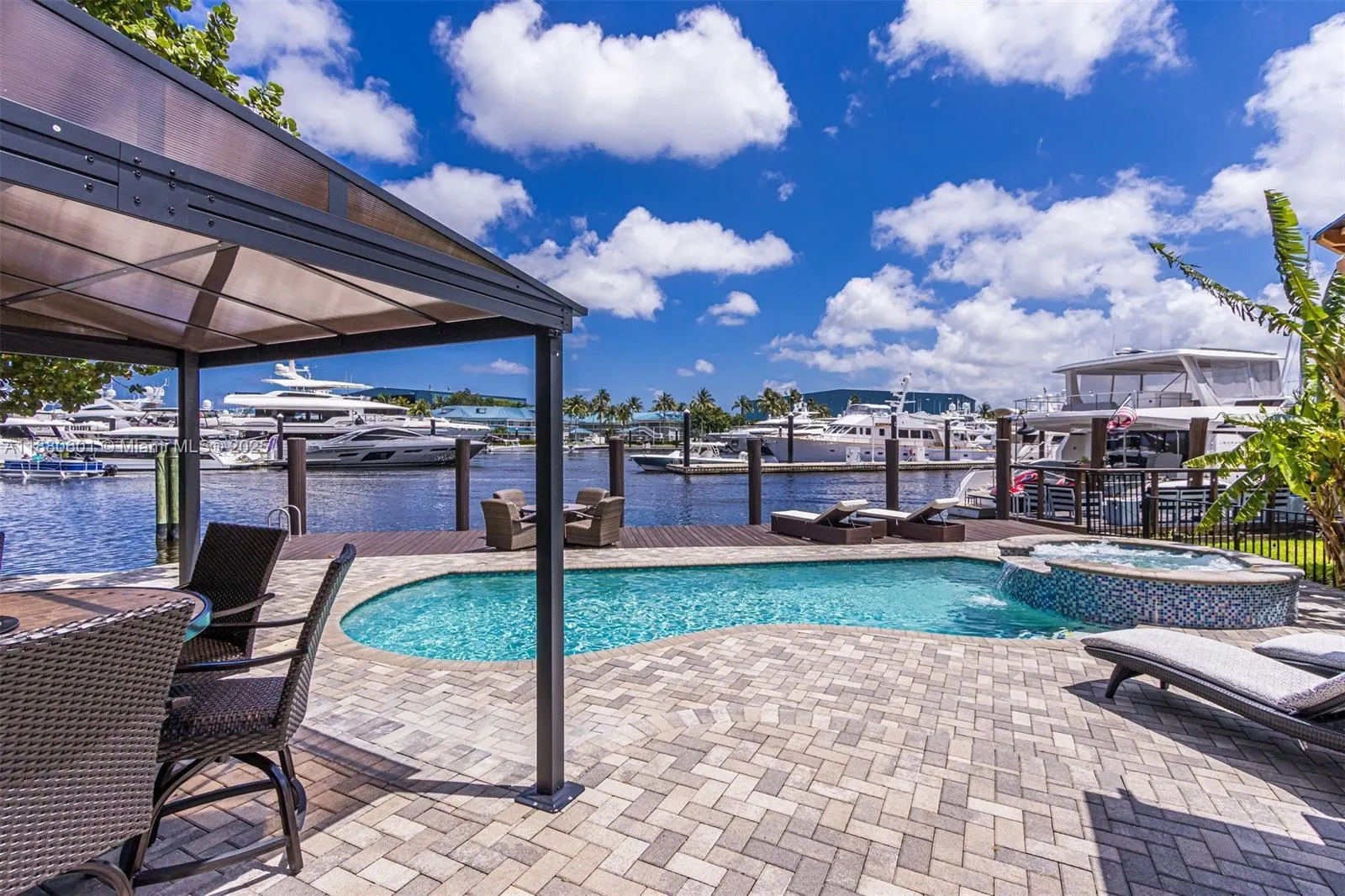 1998 SW 16th Ct