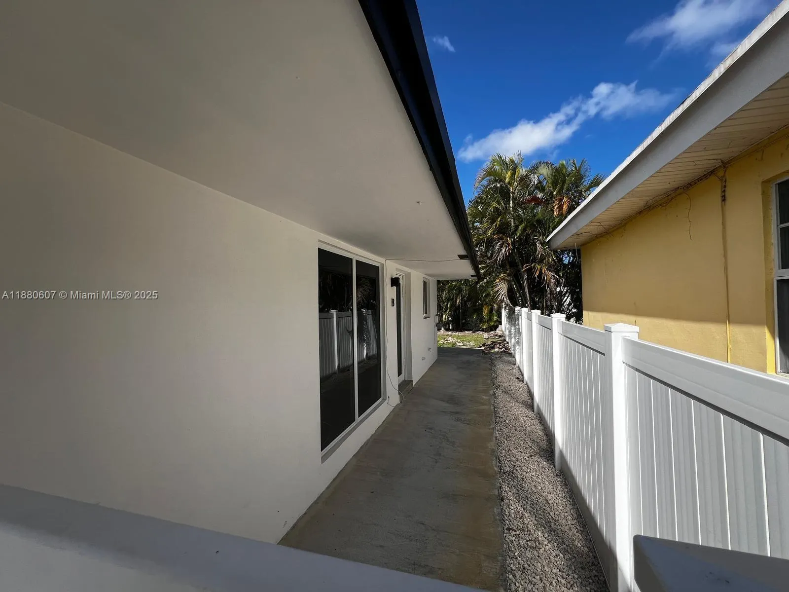222 SW 8th St, #C