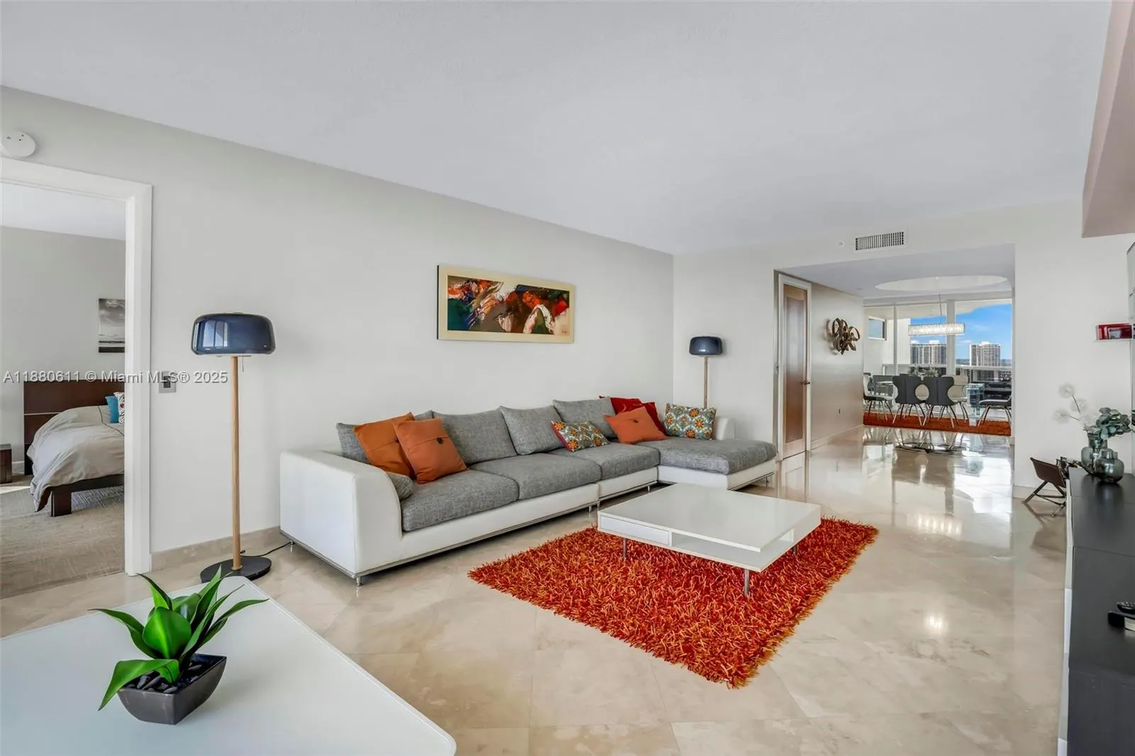 17555 Collins Ave, #UP-7