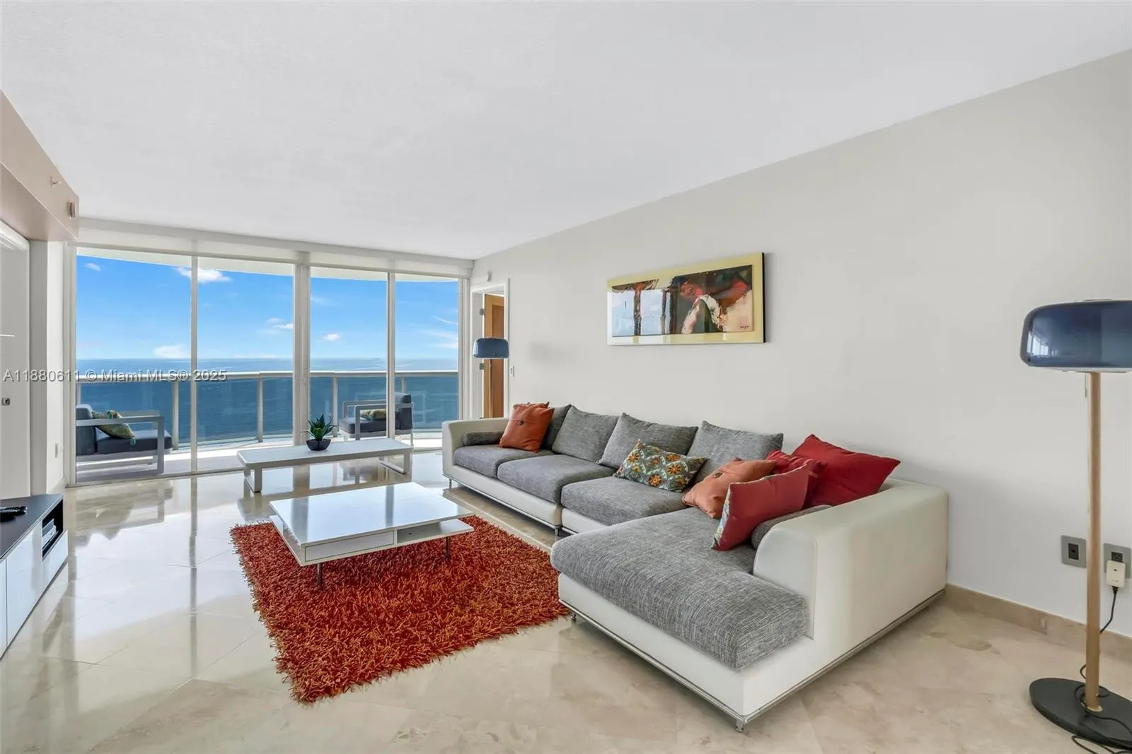 17555 Collins Ave, #UP-7