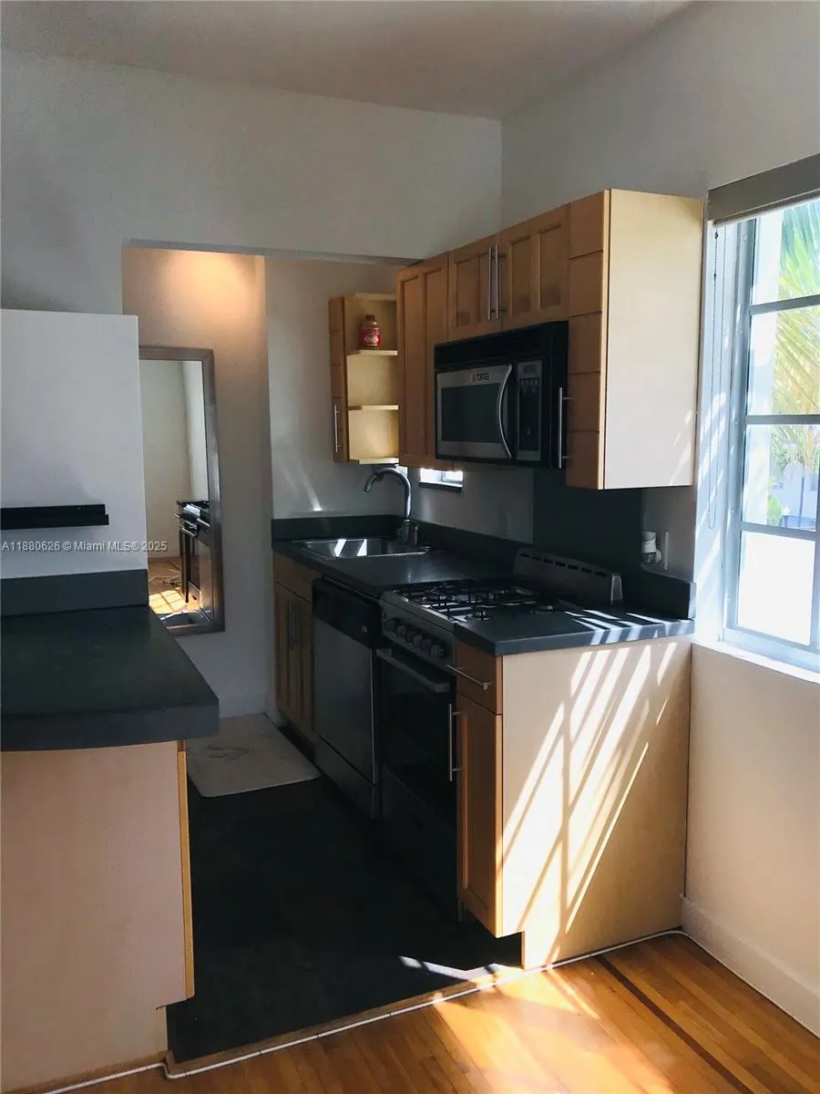 815 Euclid Ave, #14