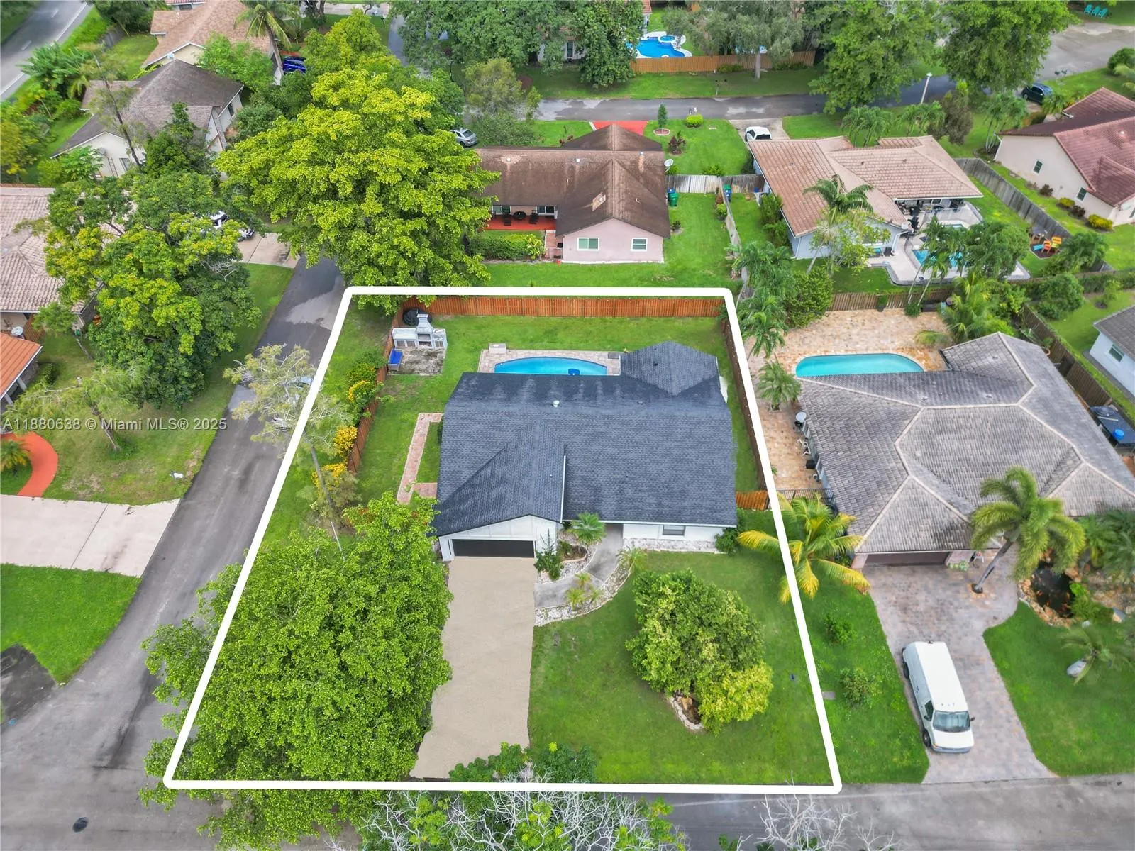 7107 NW 39th St
