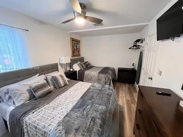 281 Lafayette Dr